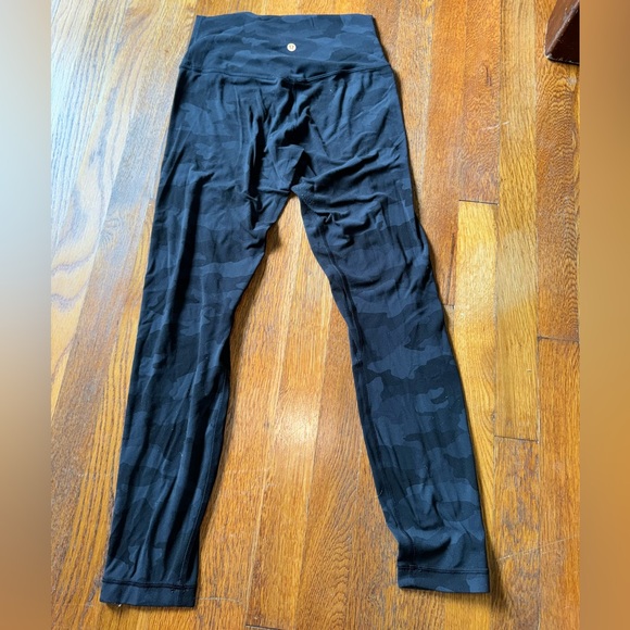 Lululemon align camouflage leggings size 6 - Picture 5 of 5